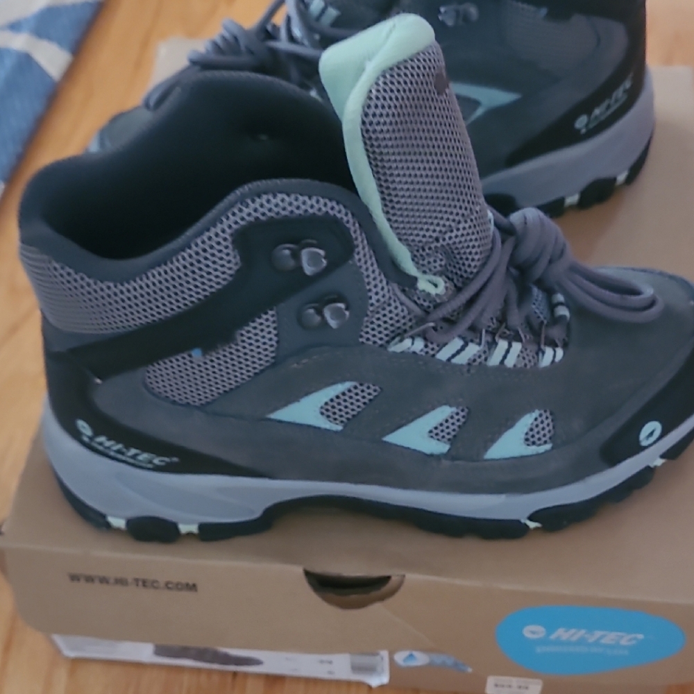 Hi-Tec Women's Black and Gray Athletic Shoes